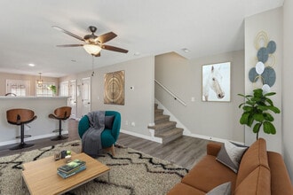 Center Pointe Townhomes in Clarksville, TN - Building Photo - Building Photo