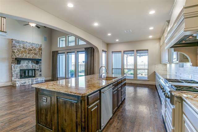 631 Creekway Dr in Irving, TX - Building Photo