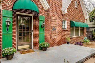 2328 W Rosedale St S in Fort Worth, TX - Foto de edificio - Building Photo