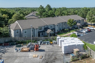 Cambridge Court Apartment Homes in Sapulpa, OK - Building Photo - Building Photo