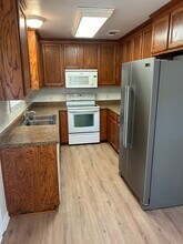 317 W McLain Dr in Sherman, TX - Foto de edificio - Building Photo