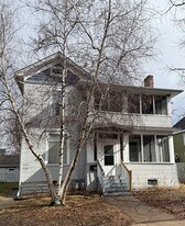 227 8th St S, Unit 227 8th in La crosse, WI - Building Photo