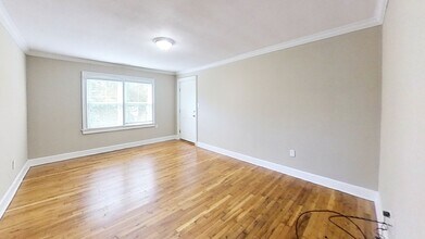 1310 State St in Bowling Green, KY - Building Photo - Floor Plan