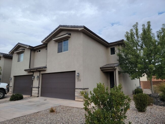 1005 Tortoise Rock Dr in Washington, UT - Building Photo - Building Photo