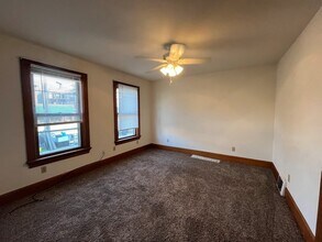 917 E Johnson St in Madison, WI - Foto de edificio - Building Photo