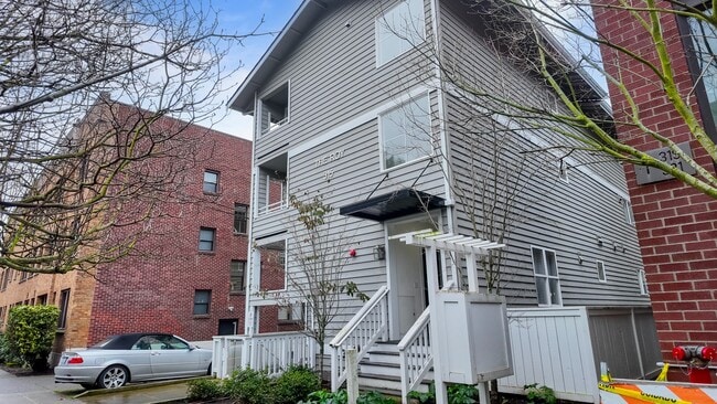 315 W Roy St in Seattle, WA - Building Photo - Building Photo