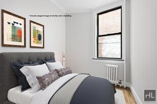 E 35TH ST., Unit 41 in New York, NY - Building Photo