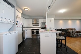 1025 Grenon Ave in Ottawa, ON - Building Photo - Building Photo