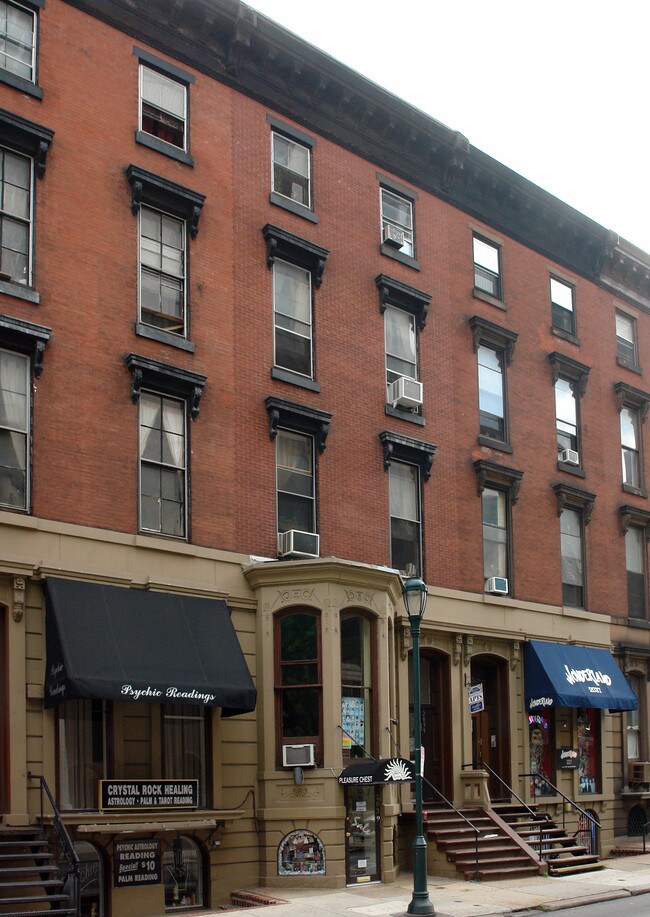 2039 Walnut St in Philadelphia, PA - Foto de edificio - Building Photo