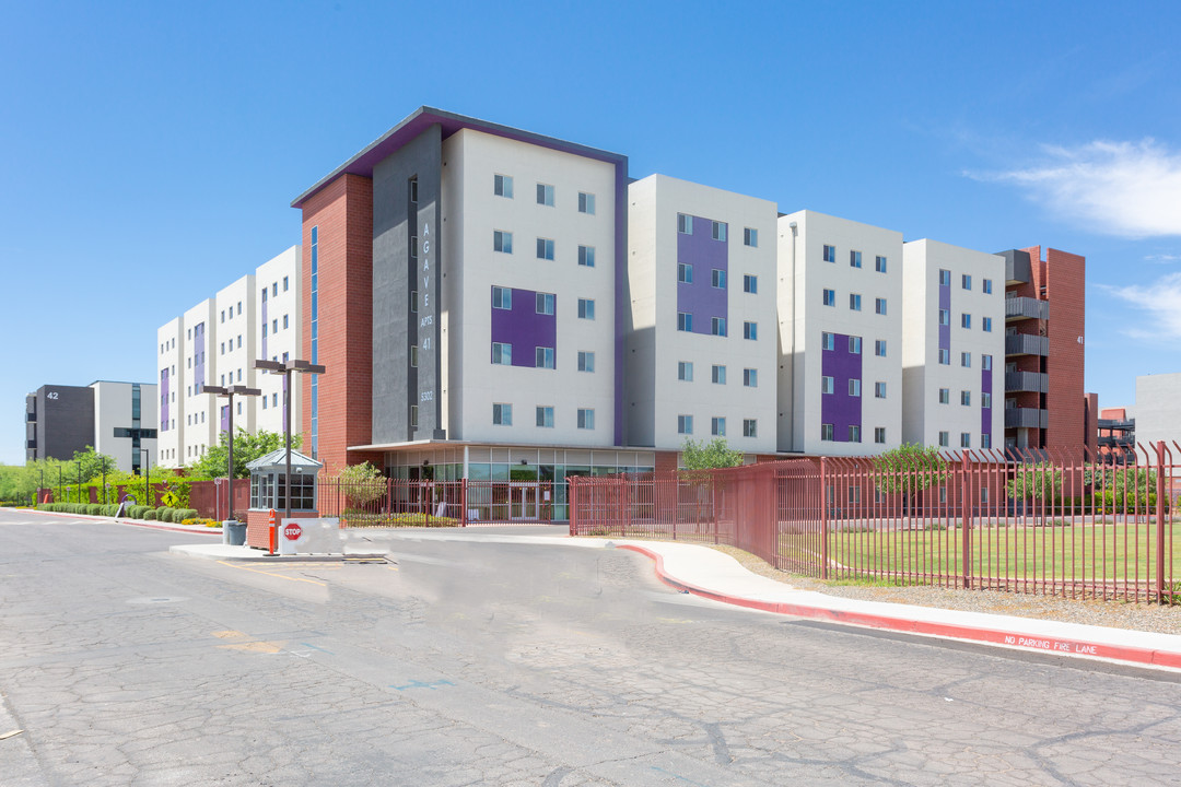 Agave Apartments in Phoenix, AZ - Foto de edificio