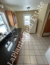 3802 Revere Dr in Toledo, OH - Building Photo - Building Photo