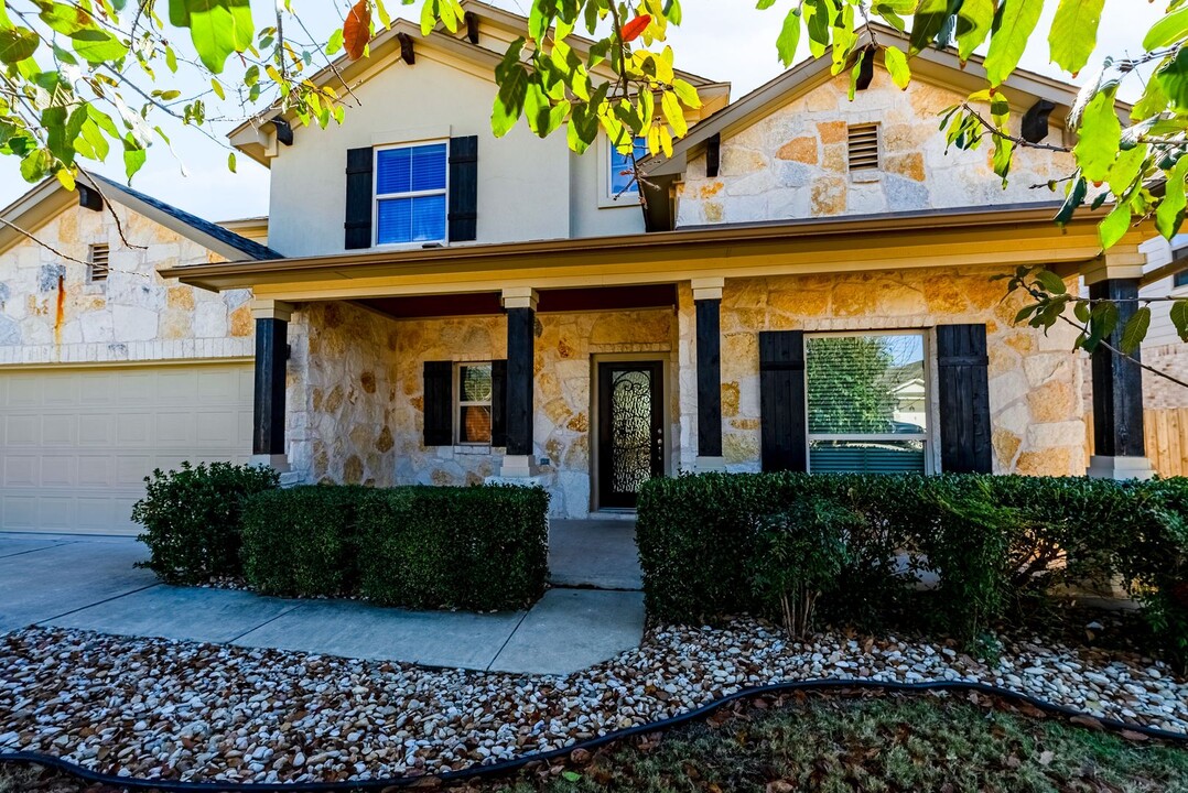 121 Tuscany Dr in Georgetown, TX - Building Photo