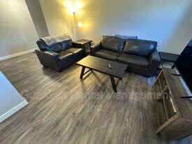117 Centennial Dr in Schreiber, ON - Building Photo