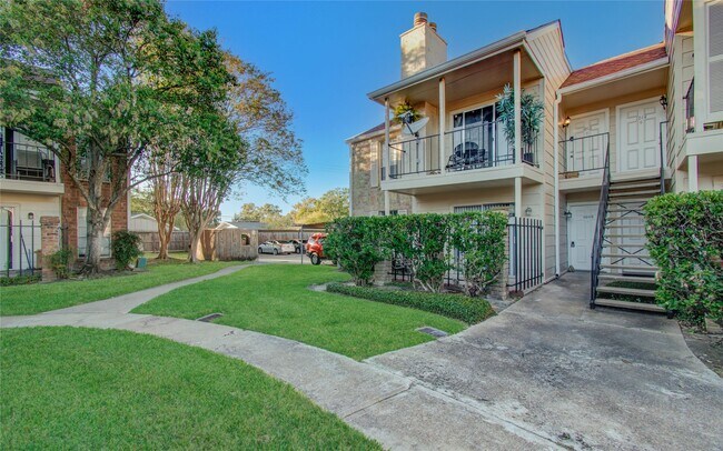 property at 2800 Jeanetta St