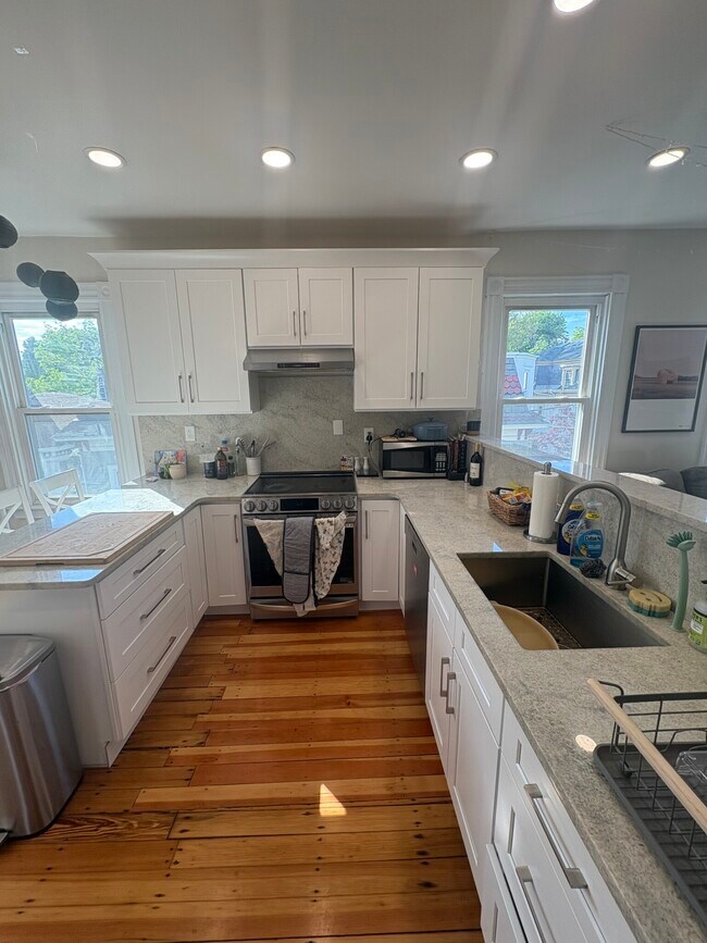 364 Washington St, Unit 3 in Cambridge, MA - Building Photo - Building Photo