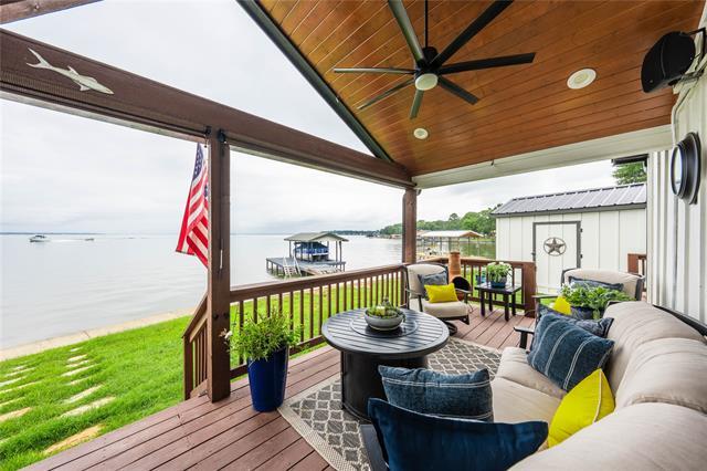 230 Harbor Dr in Gun Barrel City, TX - Building Photo