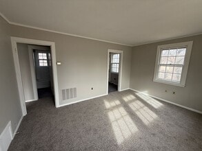 14 Lincoln Cir in Junction City, KS - Building Photo - Building Photo