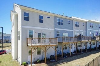 1117 Finch Ct in Apex, NC - Building Photo - Building Photo