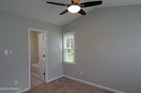 498 Hemlock Dr photo'