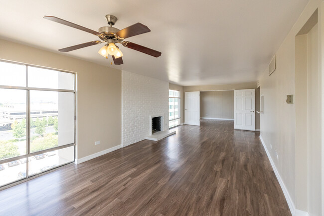 High Country House Apartments in Denver, CO - Foto de edificio - Interior Photo
