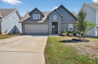 14214 Lavaca Spgs in San Antonio, TX - Building Photo