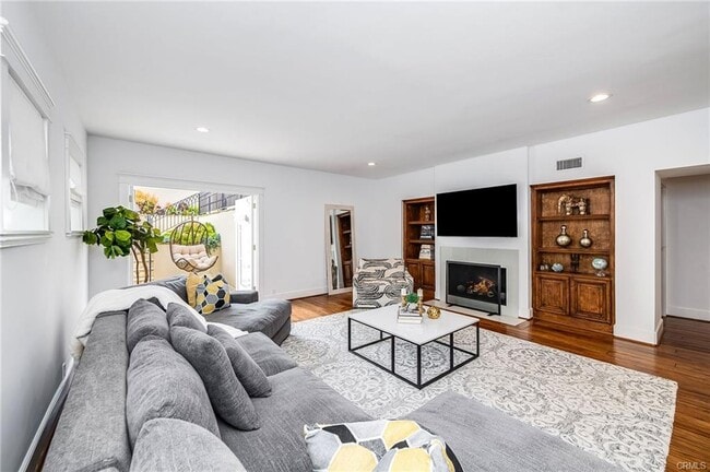 property at 755 31st St