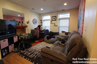 1801 Beacon St in Brookline, MA - Building Photo - Building Photo