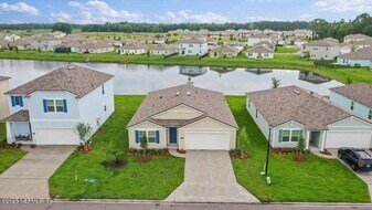 350 Jarama Cir in St. Augustine, FL - Building Photo