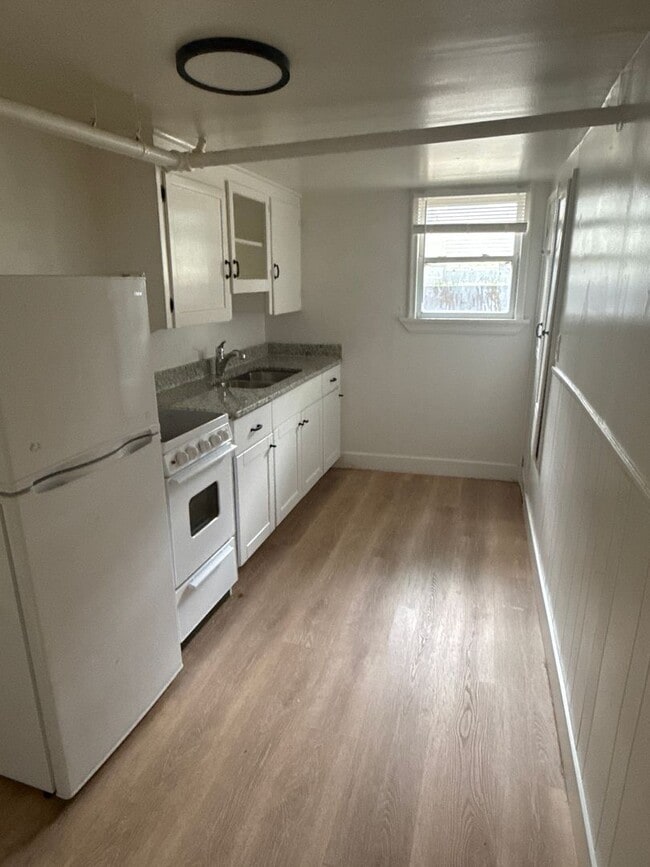 property at 163 E Commonwealth Ave