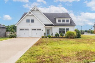 8702 Merrill Cir in Bowling Green, KY - Building Photo