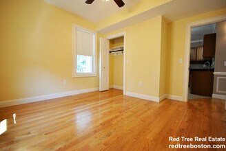 38 Turner St in Boston, MA - Foto de edificio - Building Photo