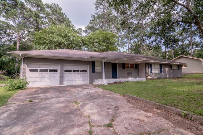 2117 Ave Q in Huntsville, TX - Building Photo - Building Photo