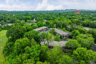 Kingswood Condominiums in Nashville, TN - Building Photo - Building Photo