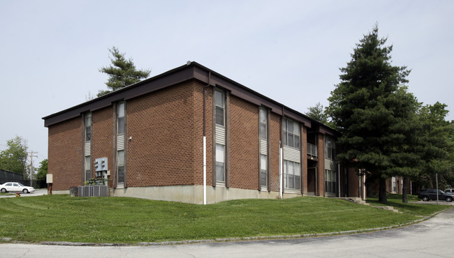 Colonial Meadows Apartments