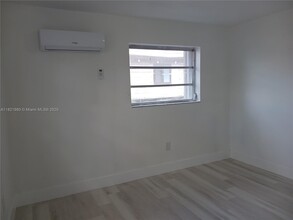 5796 SW 5th St in Miami, FL - Building Photo - Building Photo