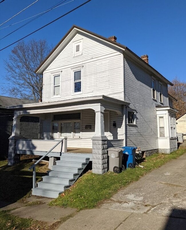 property at 305-305 1/2 W College St