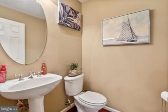 301 Fontana Cir in Martinsburg, WV - Building Photo - Building Photo