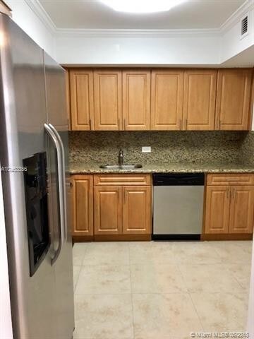 401 69th St-Unit -L-111 in Miami, FL - Building Photo - Building Photo
