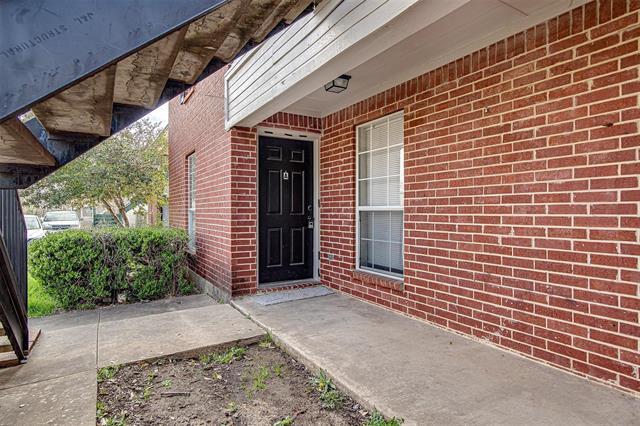 615 Race St in Crowley, TX - Building Photo - Building Photo