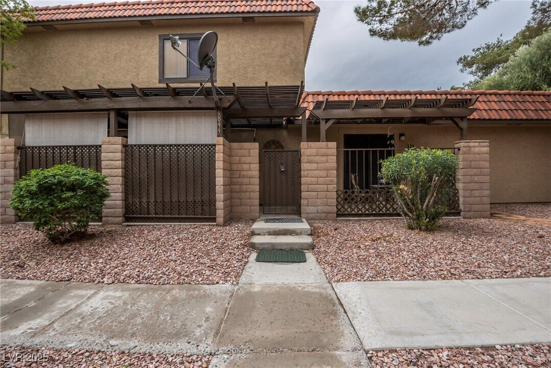 1844 Mimosa Ct in Henderson, NV - Building Photo