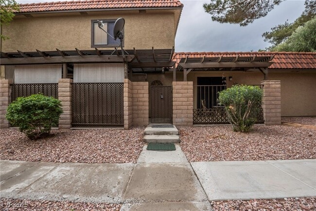 property at 1844 Mimosa Ct
