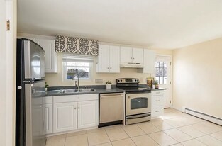 77 Marathon St, Unit 2 in Arlington, MA - Building Photo