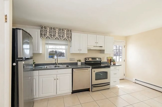 77 Marathon St, Unit 2