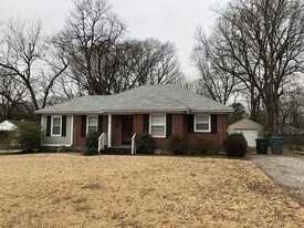 707 Moss Rd in Memphis, TN - Building Photo