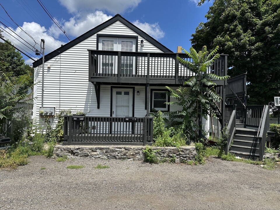 197 Central Ave in Norwich, CT - Building Photo