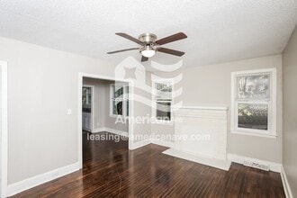 901 Ashley St in Columbia, SC - Foto de edificio - Building Photo