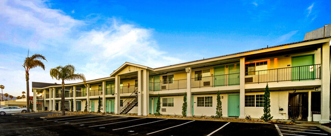 The Flats in La Mesa, CA - Building Photo - Building Photo