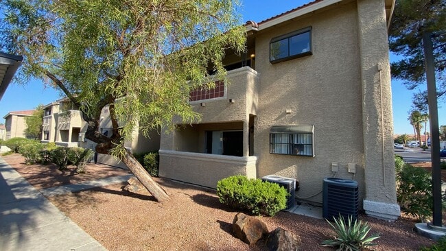 property at 7200 W Pirates Cove Rd