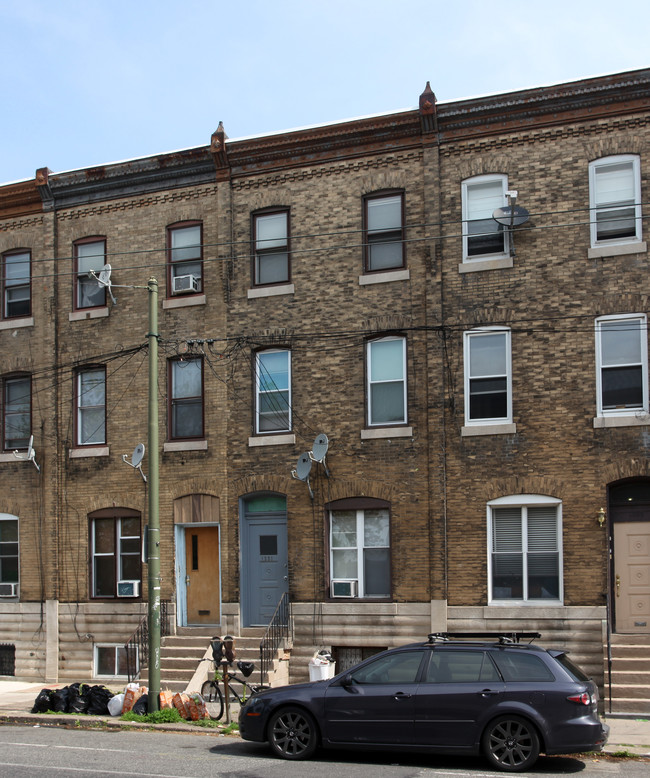 1331 Snyder Ave in Philadelphia, PA - Building Photo - Building Photo