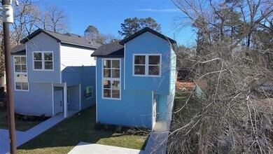 16366 Eastchase St in Montgomery, TX - Building Photo - Building Photo